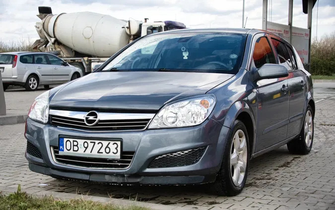 samochody osobowe Opel Astra cena 6800 przebieg: 238000, rok produkcji 2007 z Oława